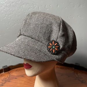 Brown and White Houndstooth Newsboy Cap